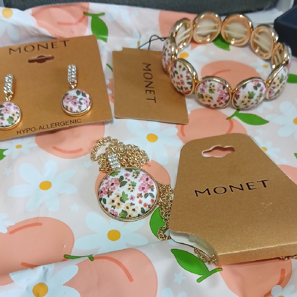 Monet Floral Jewelry Set New With Dust Bag